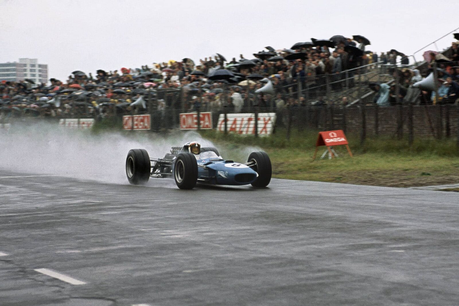 Jackie Stewart (Matra MS10 Ford)