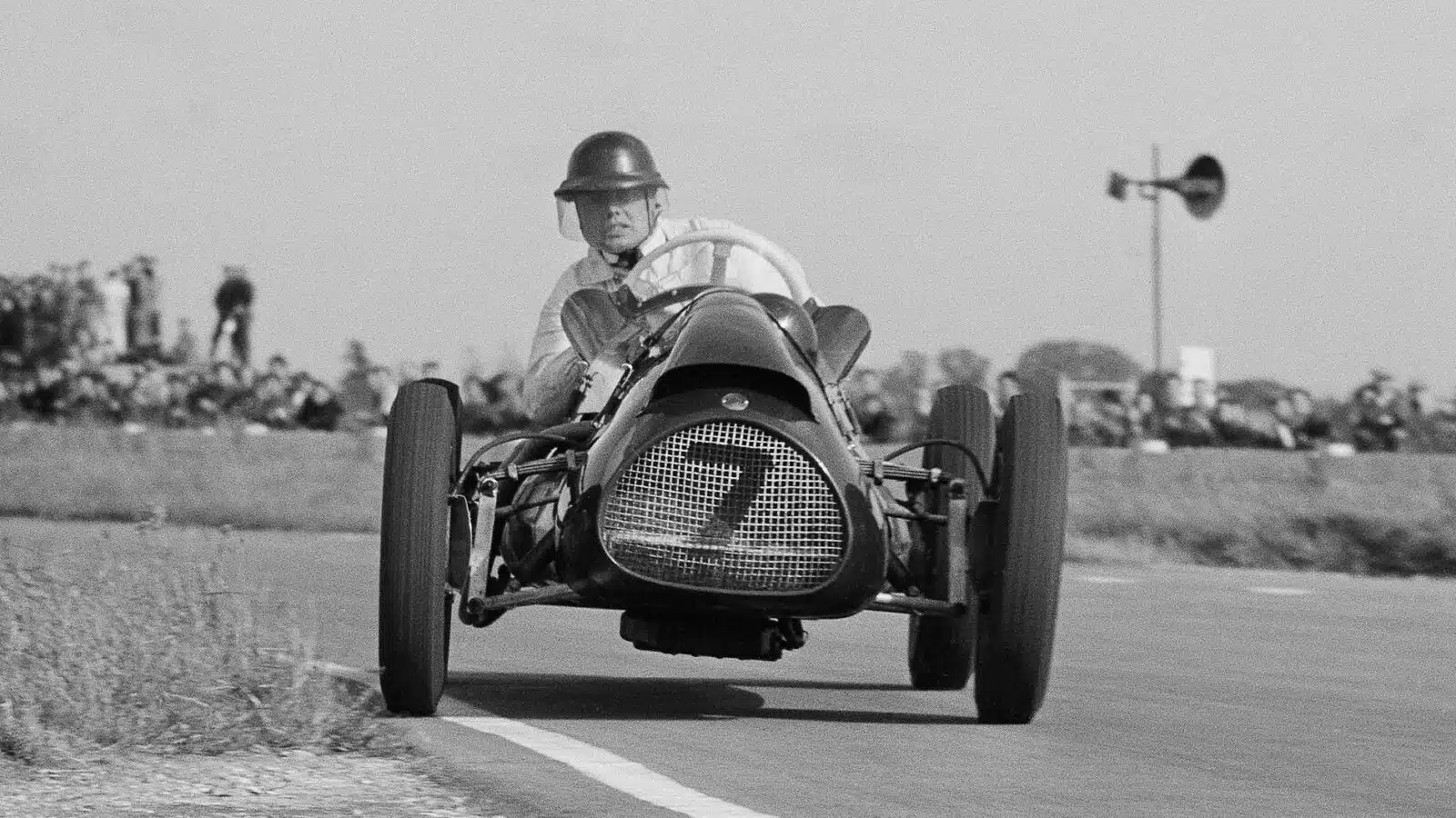 2 Mike Hawthorn Cooper Goodwood 1952