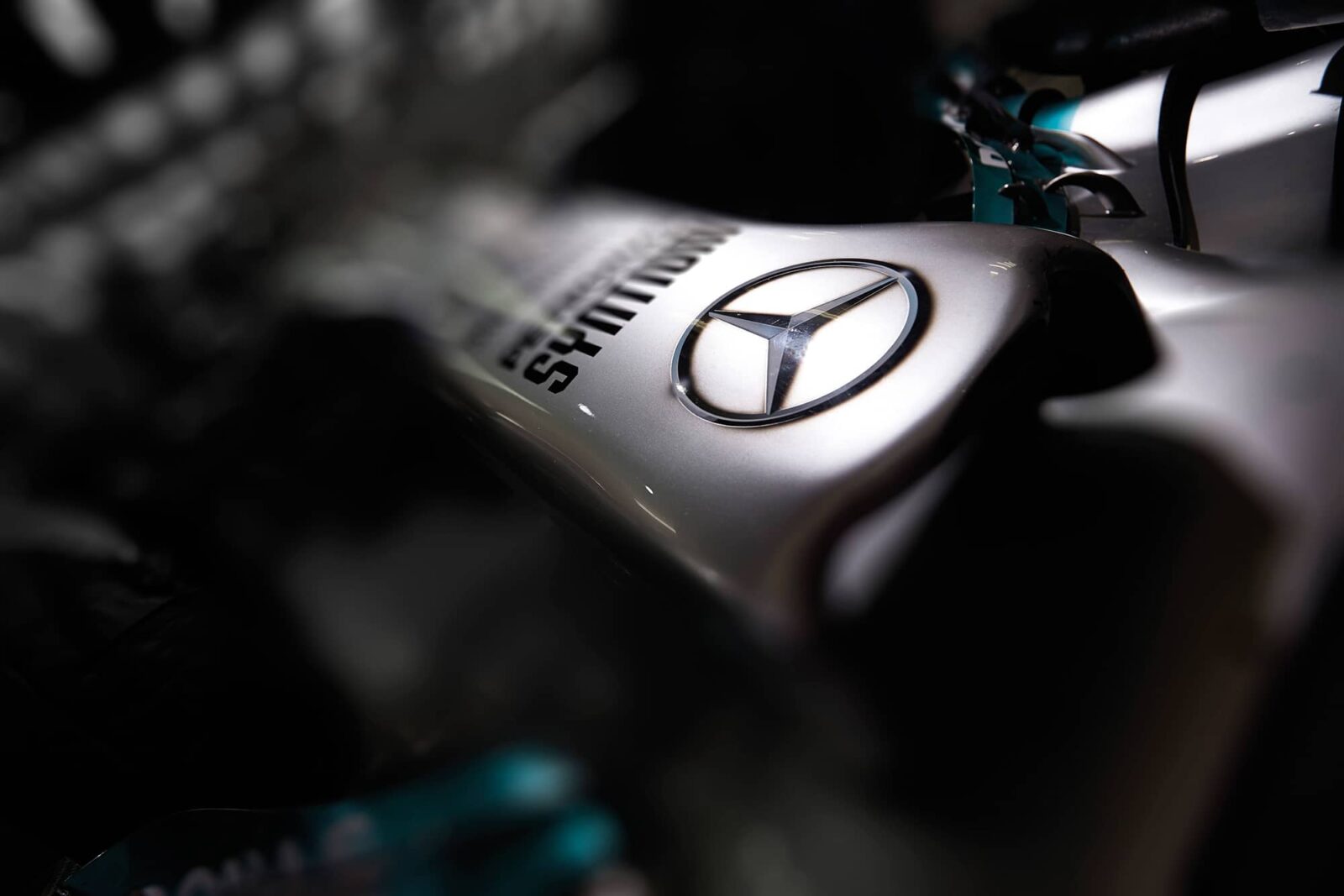 Mercedes nose
