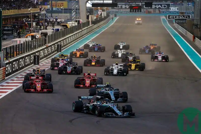 hamilton_leads_away_at_the_start.jpg