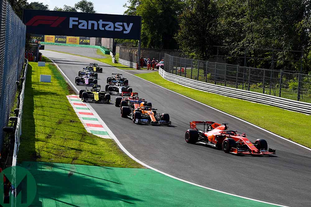 The drivers back off round Curve Grande during Q3 for the 2019 Italian Grand Prix