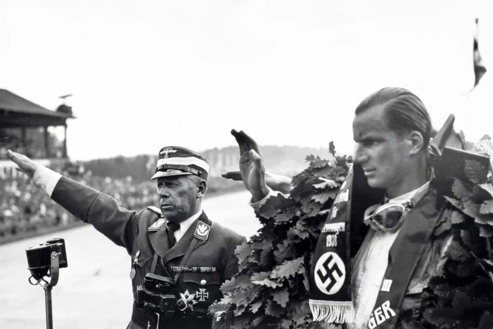 Dick Seaman salute