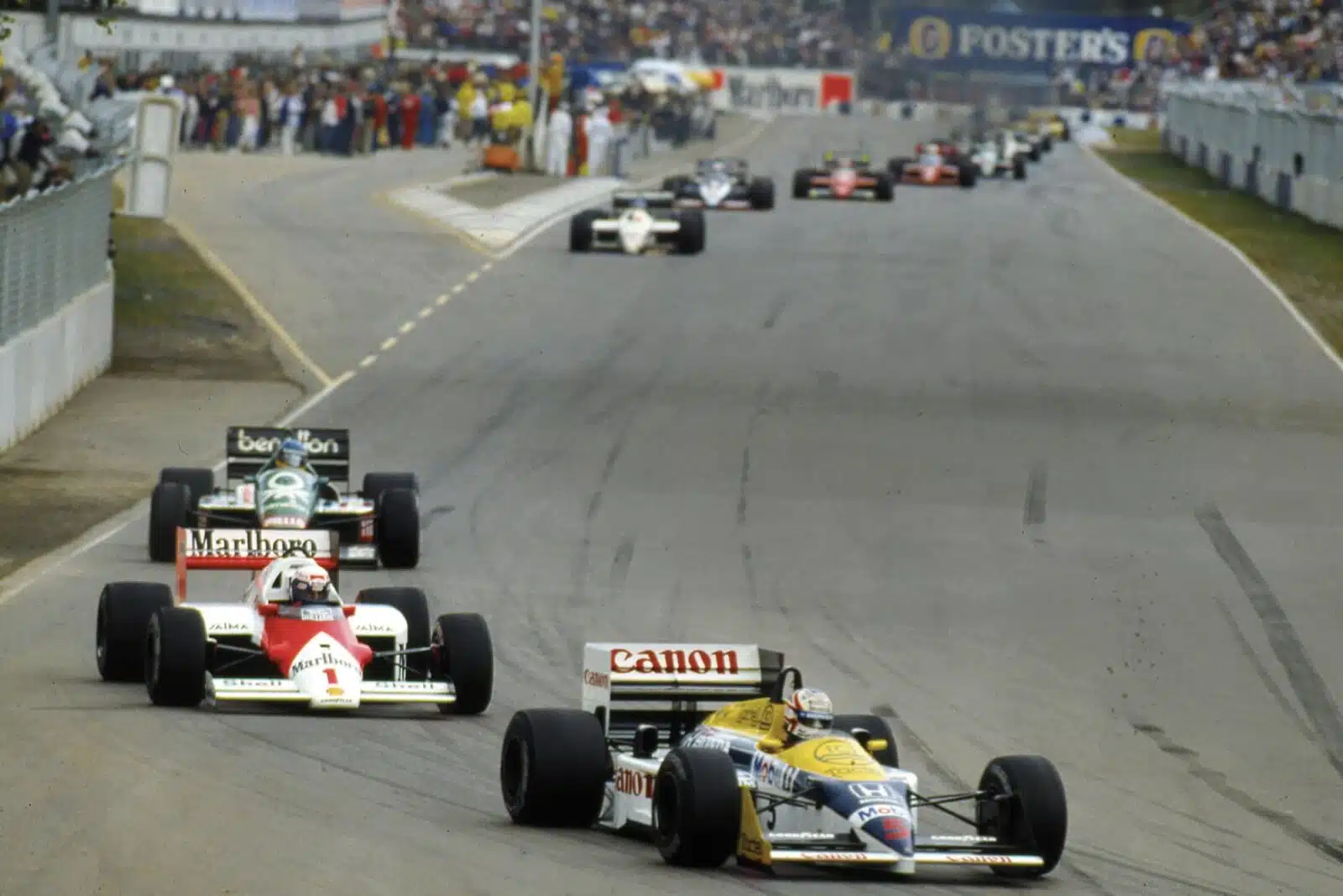 Nigel Mansell leads in the 1986 Australian Grand Prix