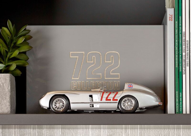 Sir Stirling Moss Legendary 722 signed box set