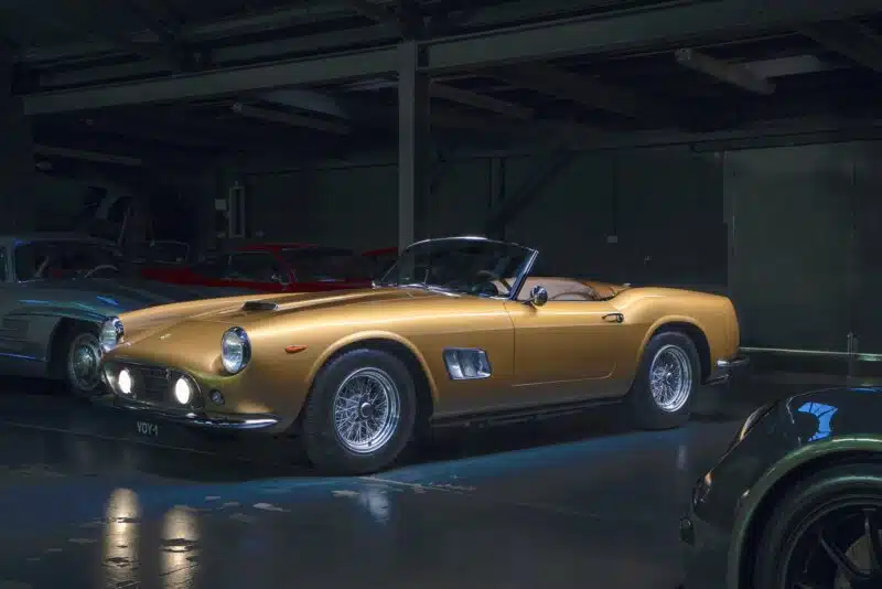 1961 Ferrari 250 GT California Spyder header