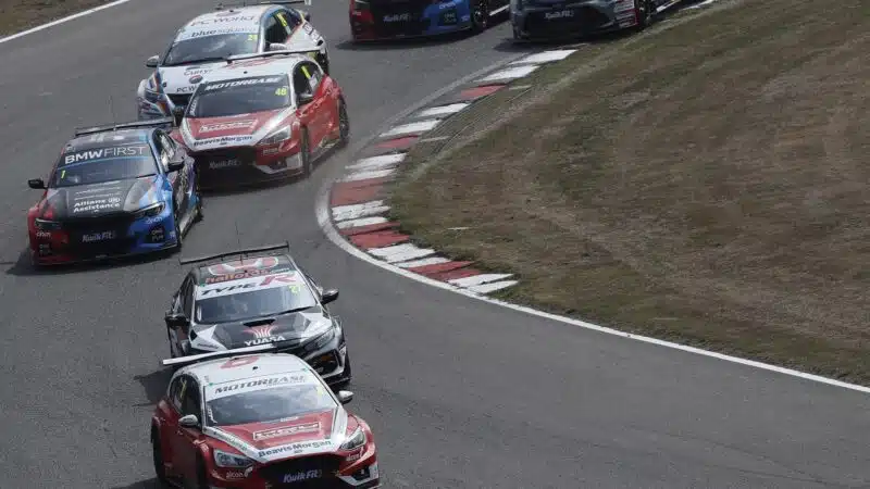 Rory Butcher leads Dan Cammish and Colin Turkington in the 2020 Brands Hatch GP BTCC meeting