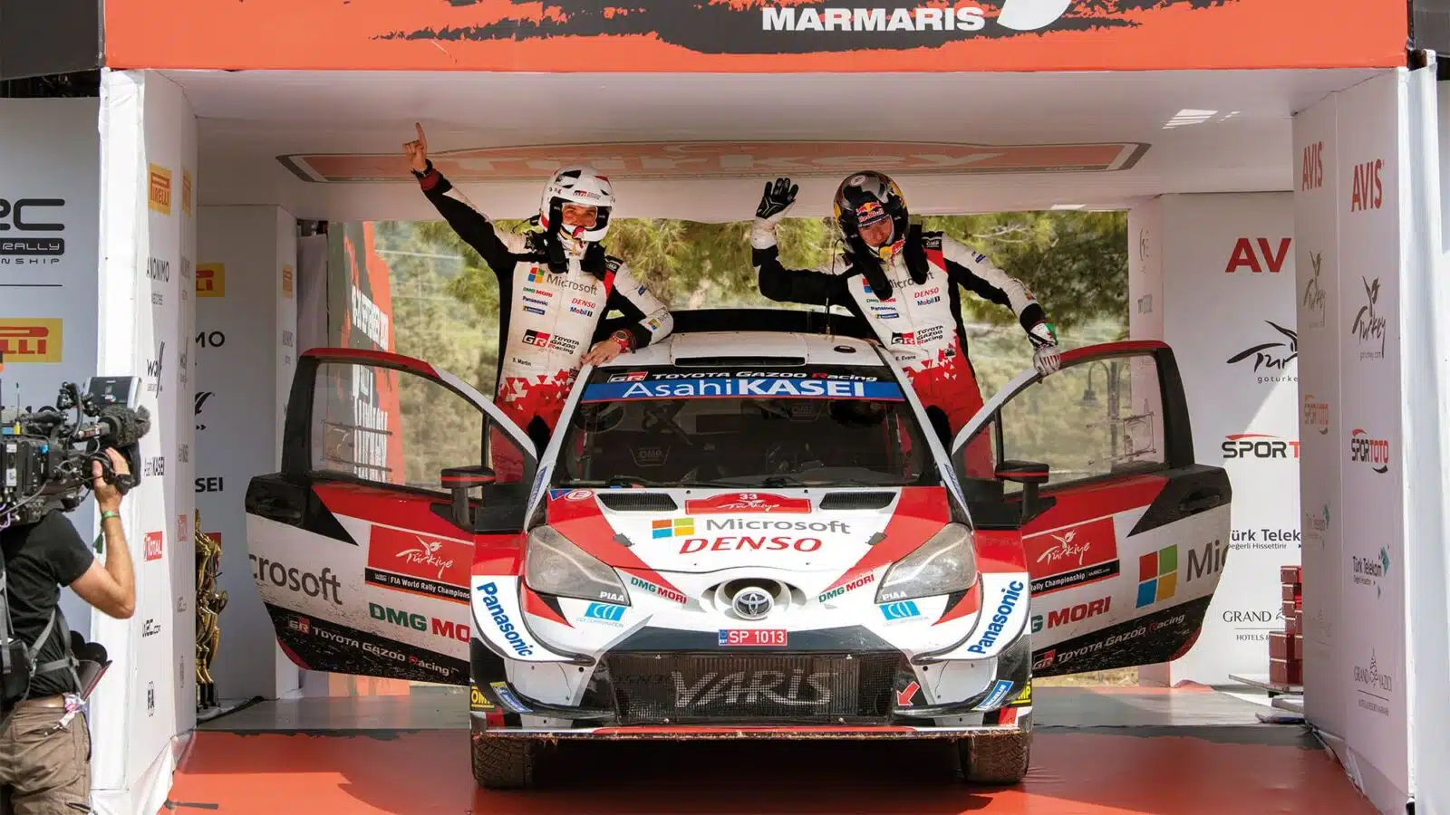 Elfyn Evans celebrates victory in Rally Turkey