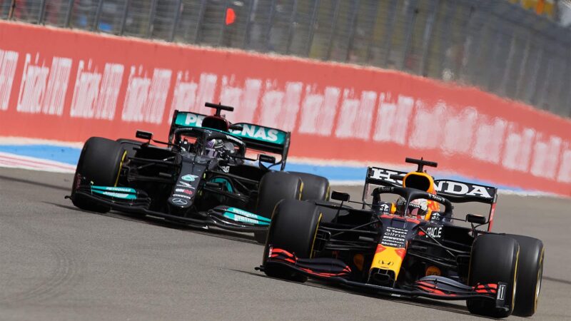 Max Verstappen of Netherlands driving the (33) Red Bull Racing RB16B Honda and Lewis Hamilton of Great Britain driving the (44) Mercedes AMG Petronas F1 Team Mercedes W12 during the F1 Grand Prix of France at Circuit Paul Ricard on June 27, 2021 in Le Castellet, France. (Photo by Jose Breton/Pics Action/NurPhoto via Getty Images)