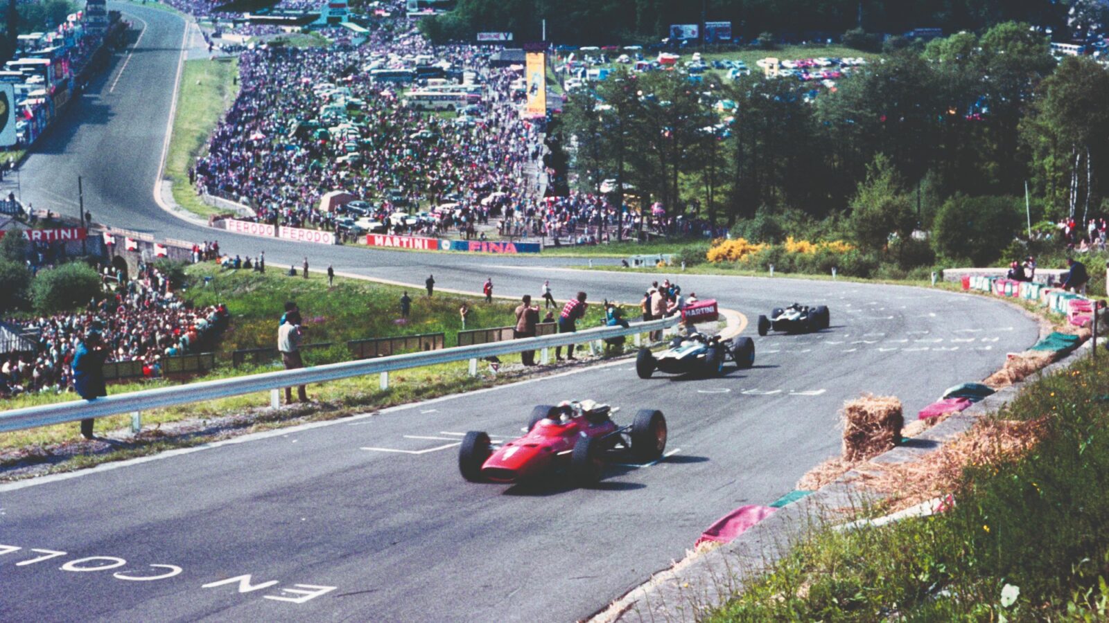 Chris Amon (Ferrari) leads Copper-Maserati team-mates Jochin Rindt