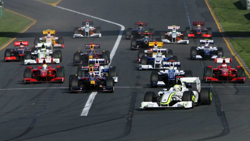 Jenson Button leads 2009 Australian GP