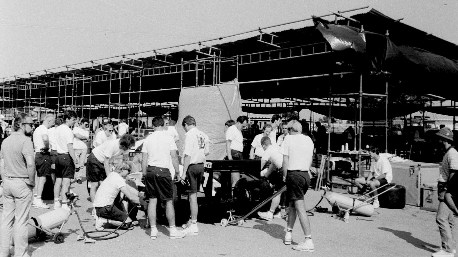 Brabham of Martin Brundle ahead of the 1989 Brazilian Grand Prix