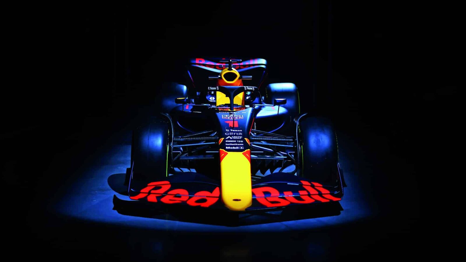 Red Bull RB18
