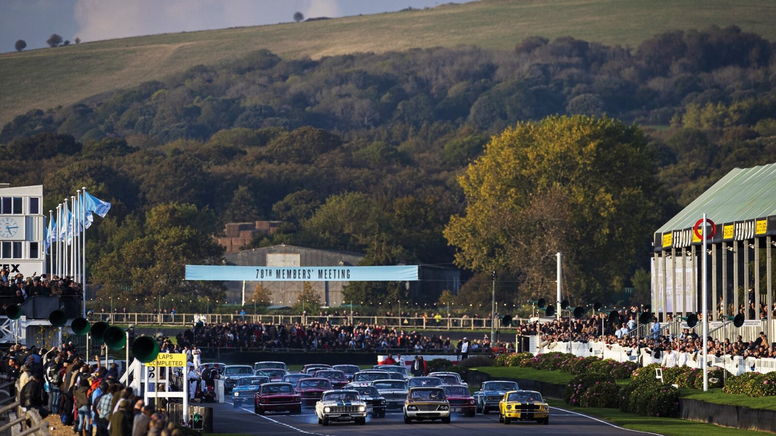 Race start at Goodwood Members Meeting