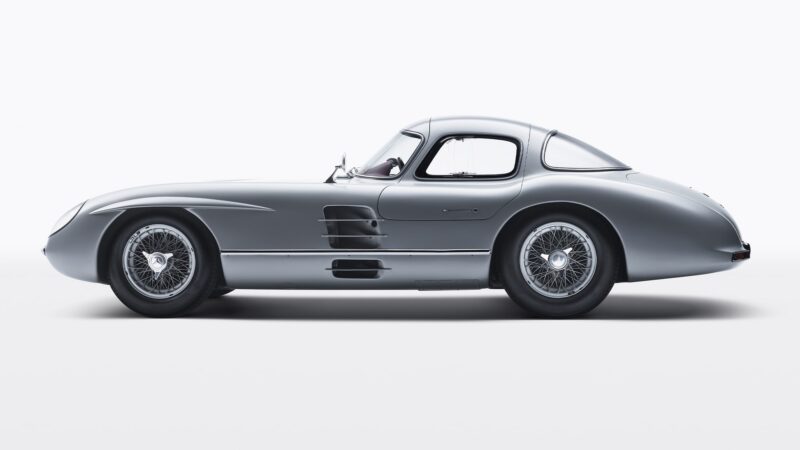 Mercedes 300 SLR Coupe side detail