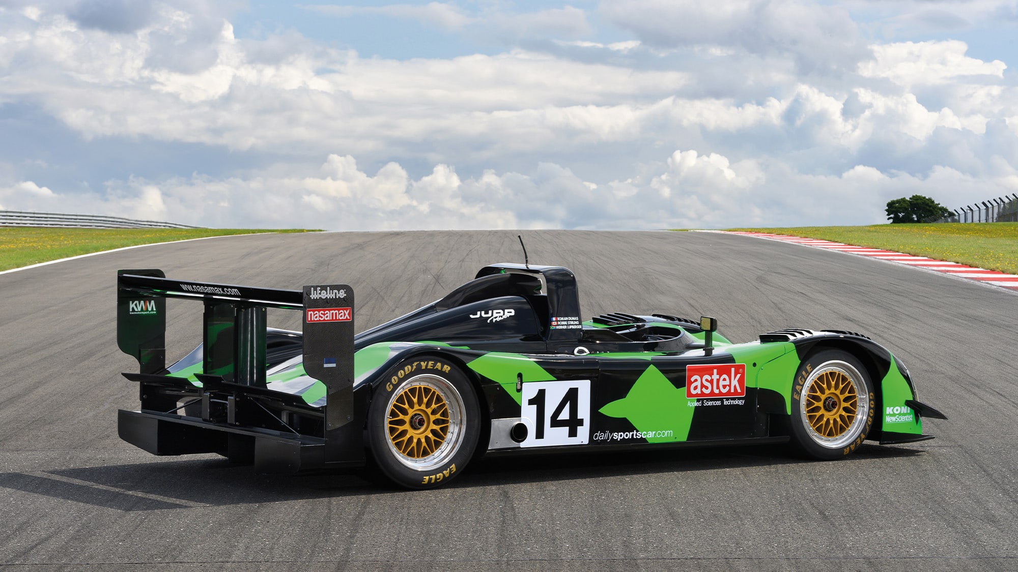 Side view of Nasamax LMP1 car