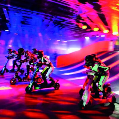 Start of eSkootr race in London 2022