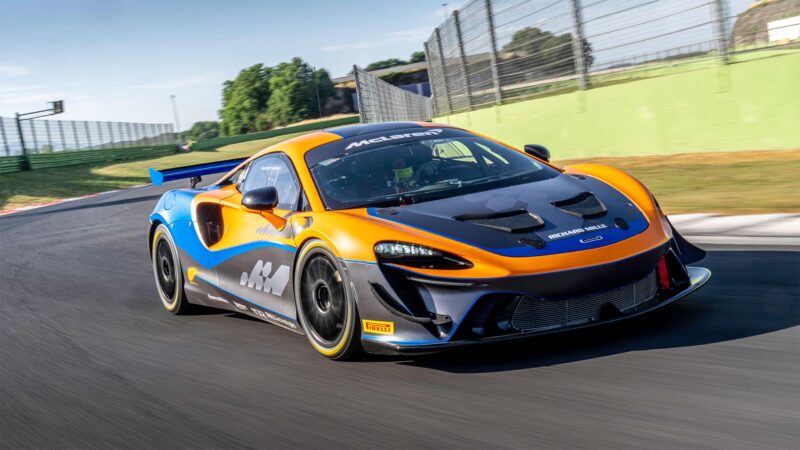 McLaren Artura GT4