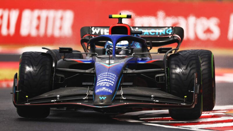 Williams-driver-Nicholas-Latifi-at-the-2022-Hungarian-GP-at-the-Hungaroring