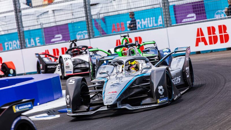 B-Mercedes-Formula-E-driver-Stoffel-Vandoorne-at-the-2022-London--E-prix