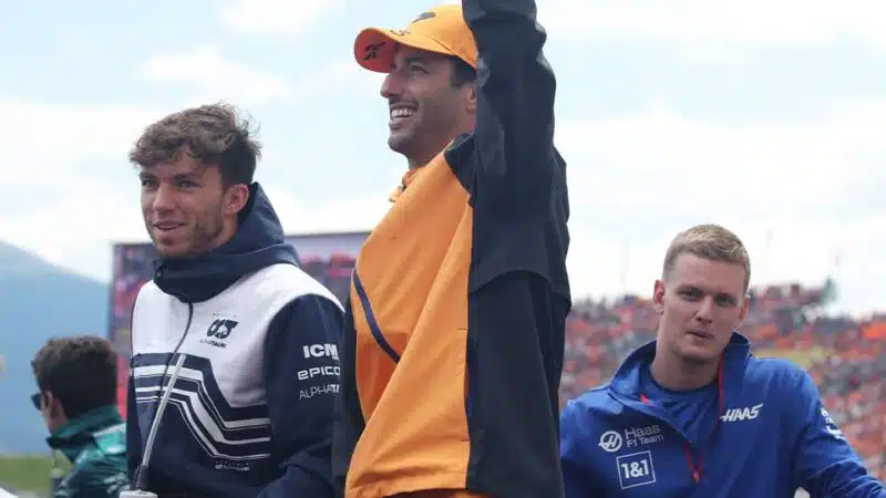 F1-drivers-parade-in-2022
