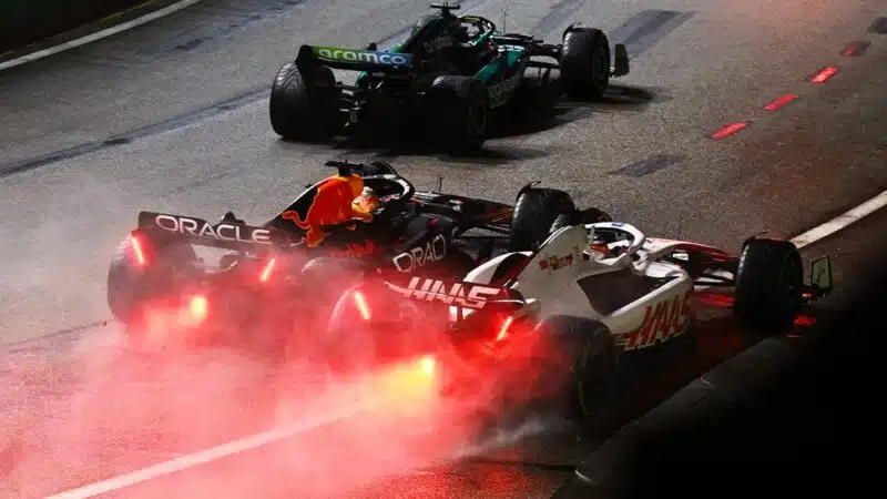 Red-Bull-F1-driver-Max-Verstappen-at-the-2022-Singapore-GP-7