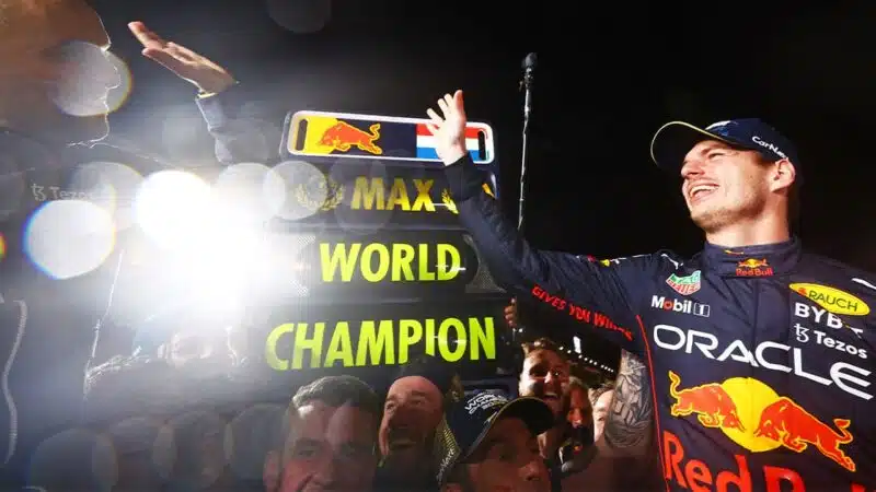 Red-Bull-F1-driver-Max-Verstappen-at-the-2022-Japanese-GP-2