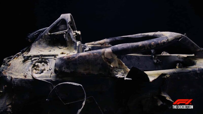 Romain Grosjean chassis f1 exhibition