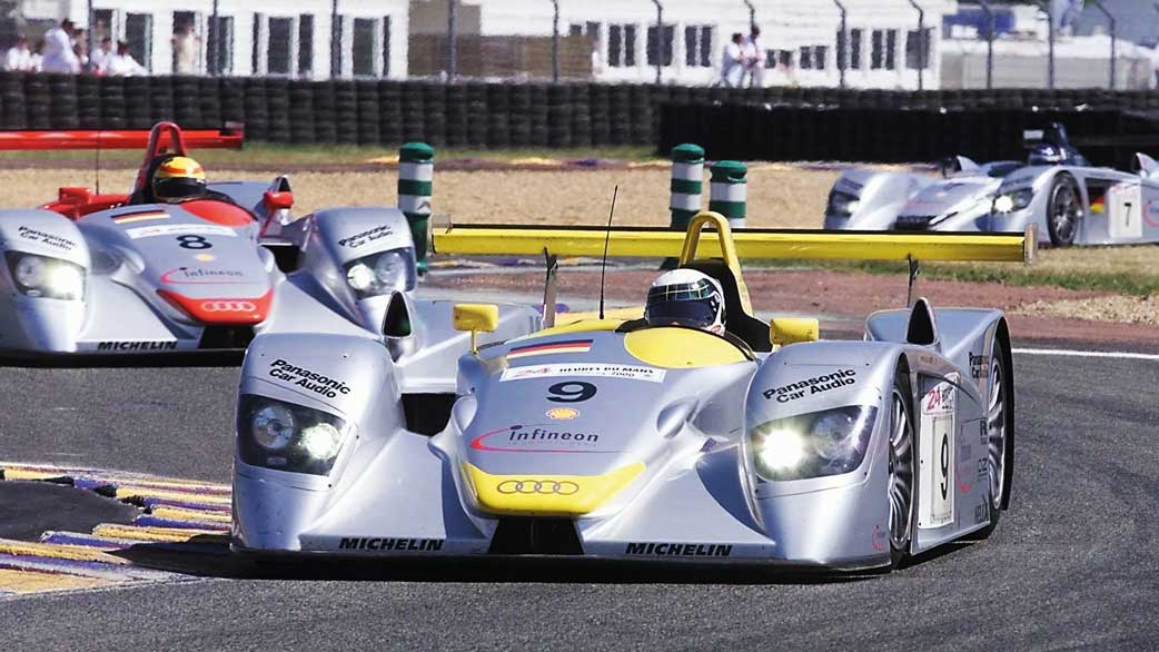 Allan McNish in Audi train, 2000
