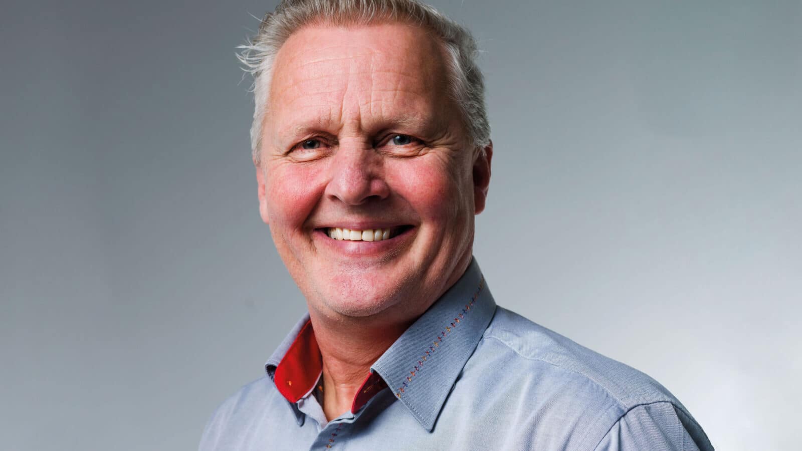 Johnny Herbrert Headshot