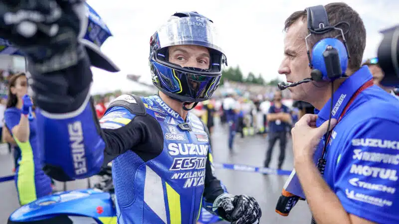 Sylvain Guintoli and Tom O Kane on the MotoGP grid