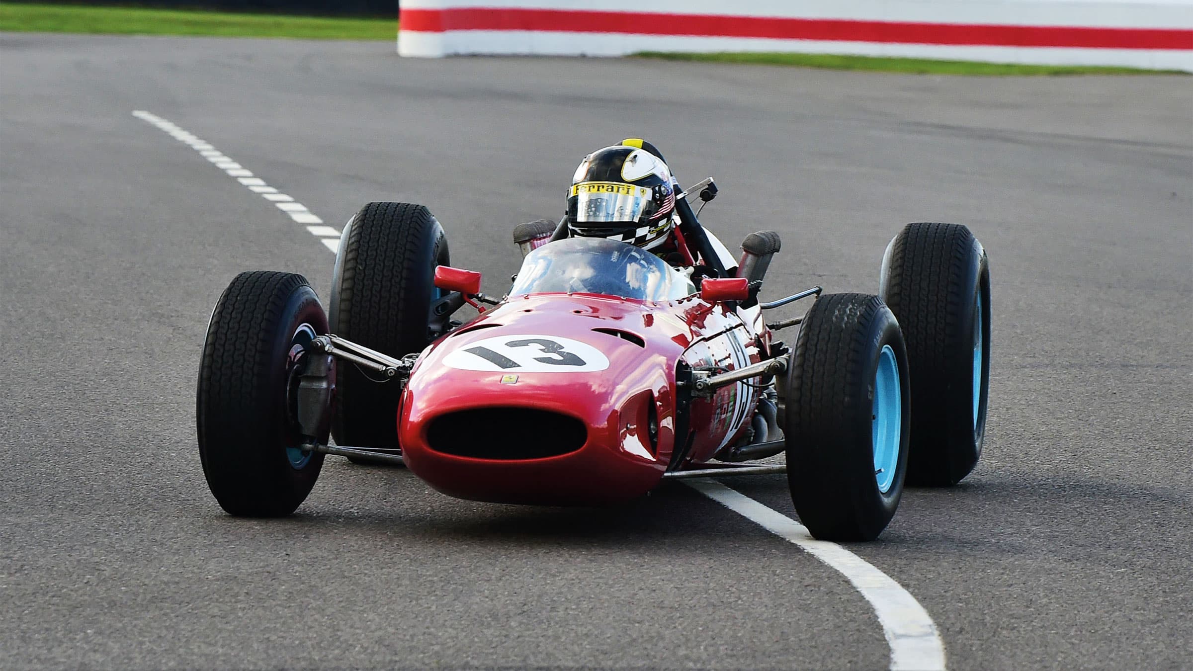 Ferrari 1512 in track