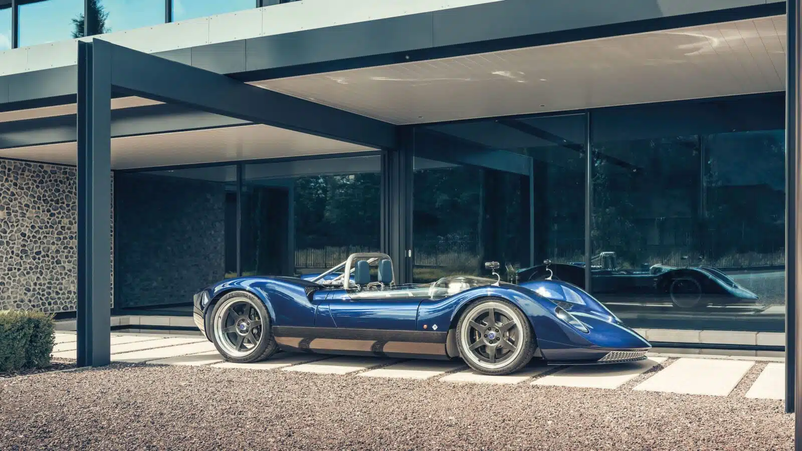 N1A side profile