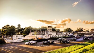 On-track-action-at-the-2022-Goodwood-Revival.-Ph.-by-Michal-Pospisil.