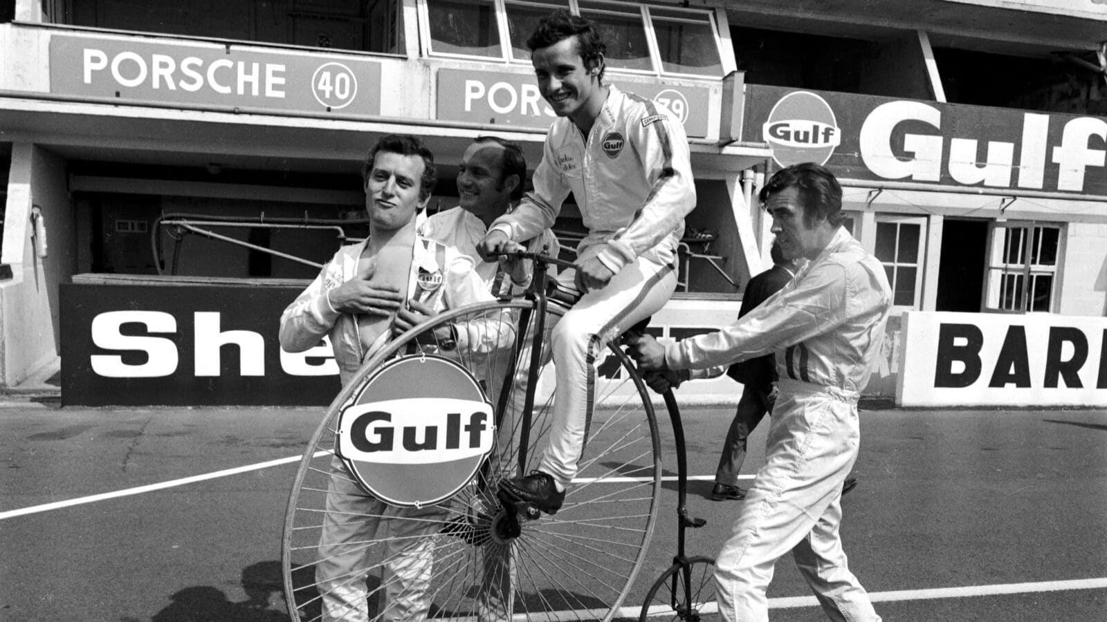 Jacky-Ickx-on-Penny-farthing