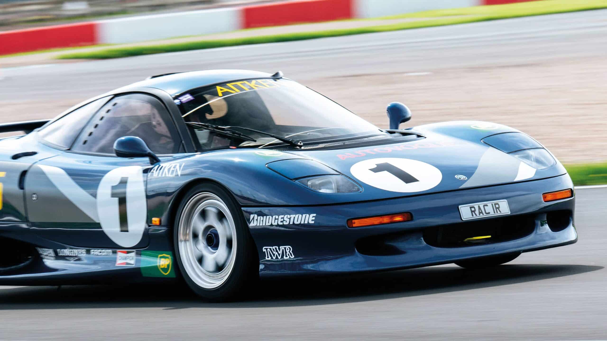 Jaguar XHR15 on track