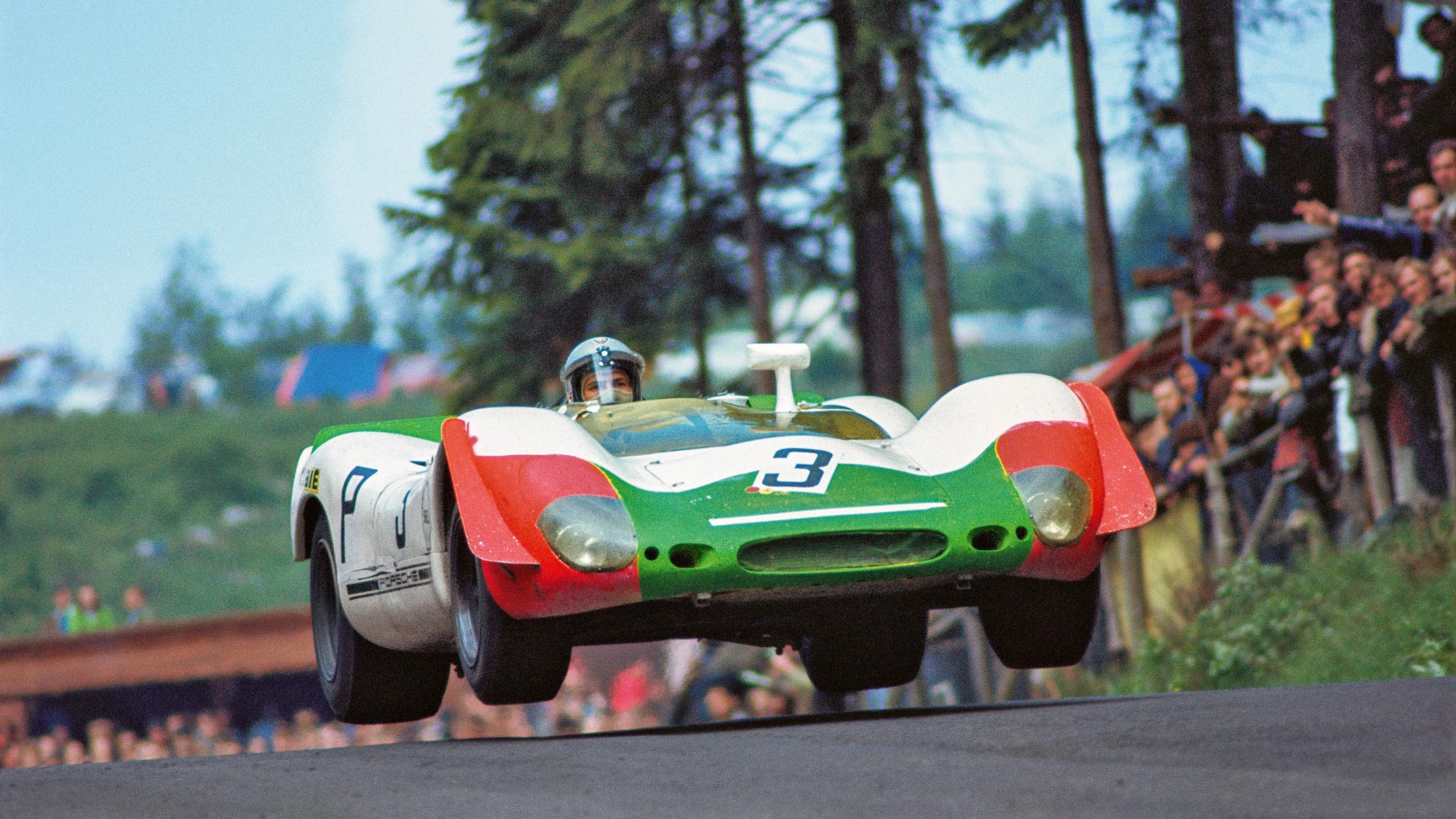 Vic Elford takes flight in his 908/02 at Brünnchen