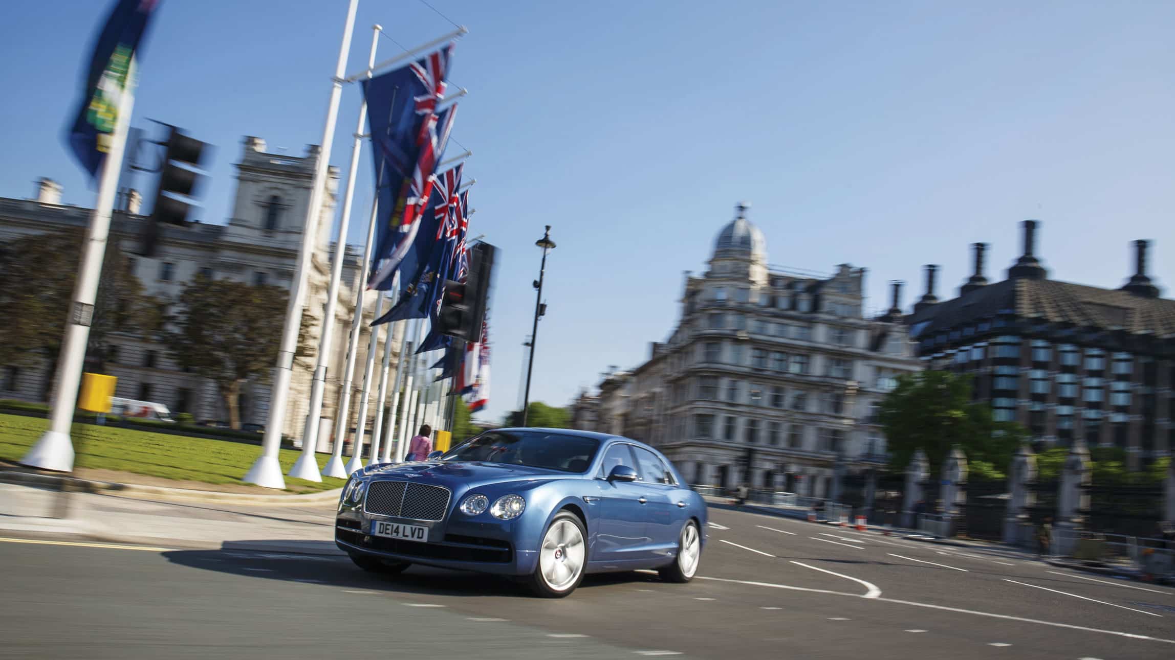 Bentley Spur V8 Cornering