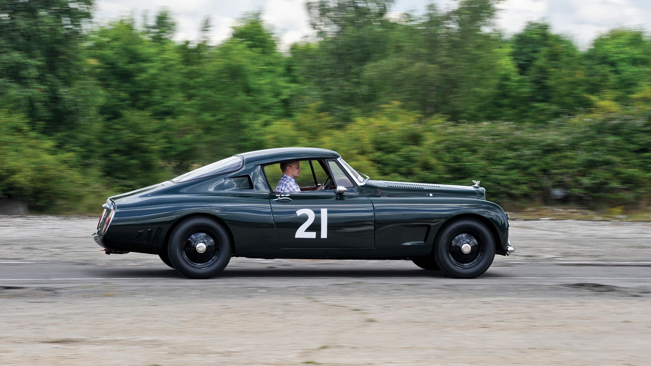 Bentley Gooda Side Image