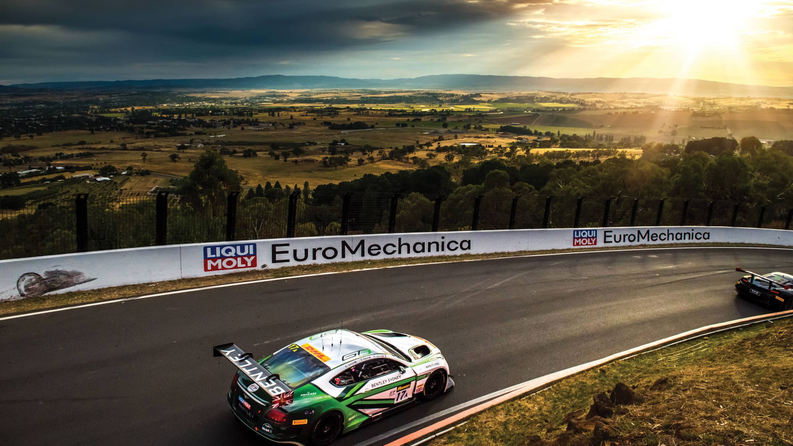 Bentley GT3 aerial View