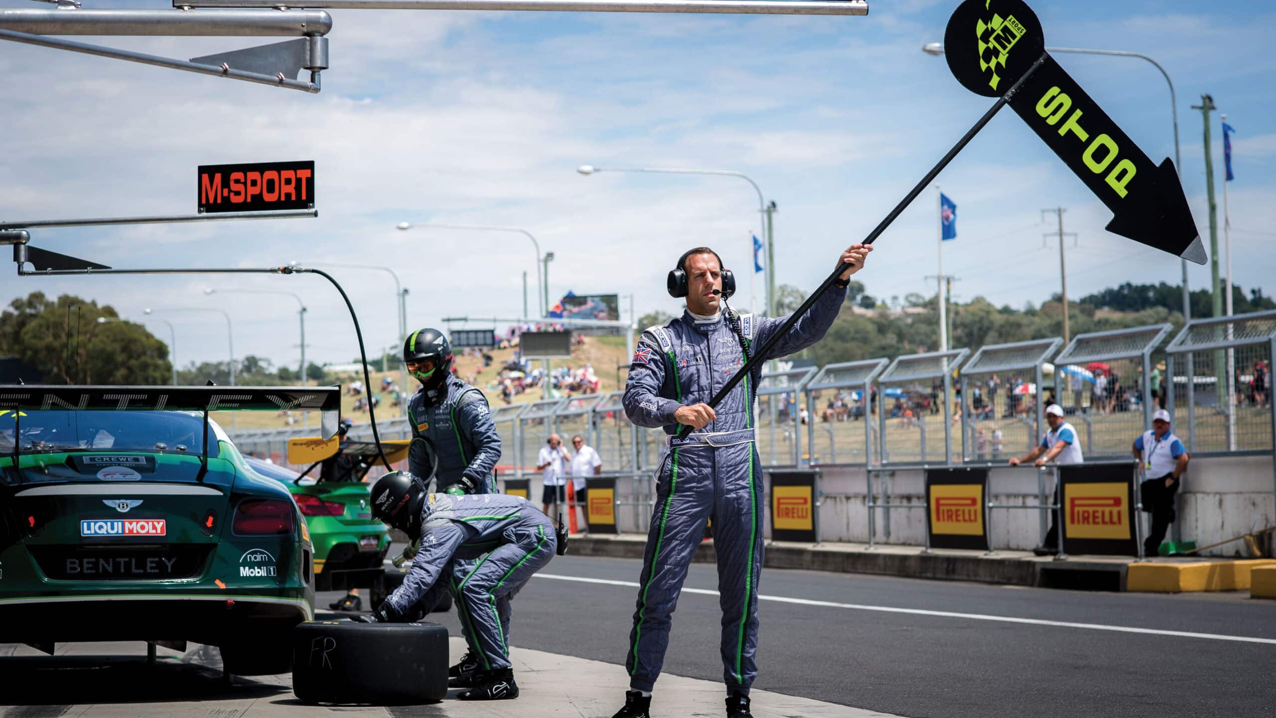 Pit Stop Support at Mount Panorama
