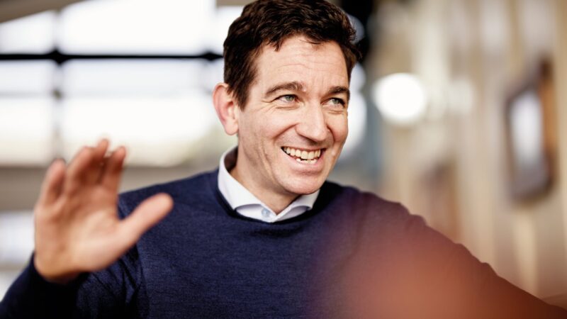 Oliver_Gavin_R2_4596_HR