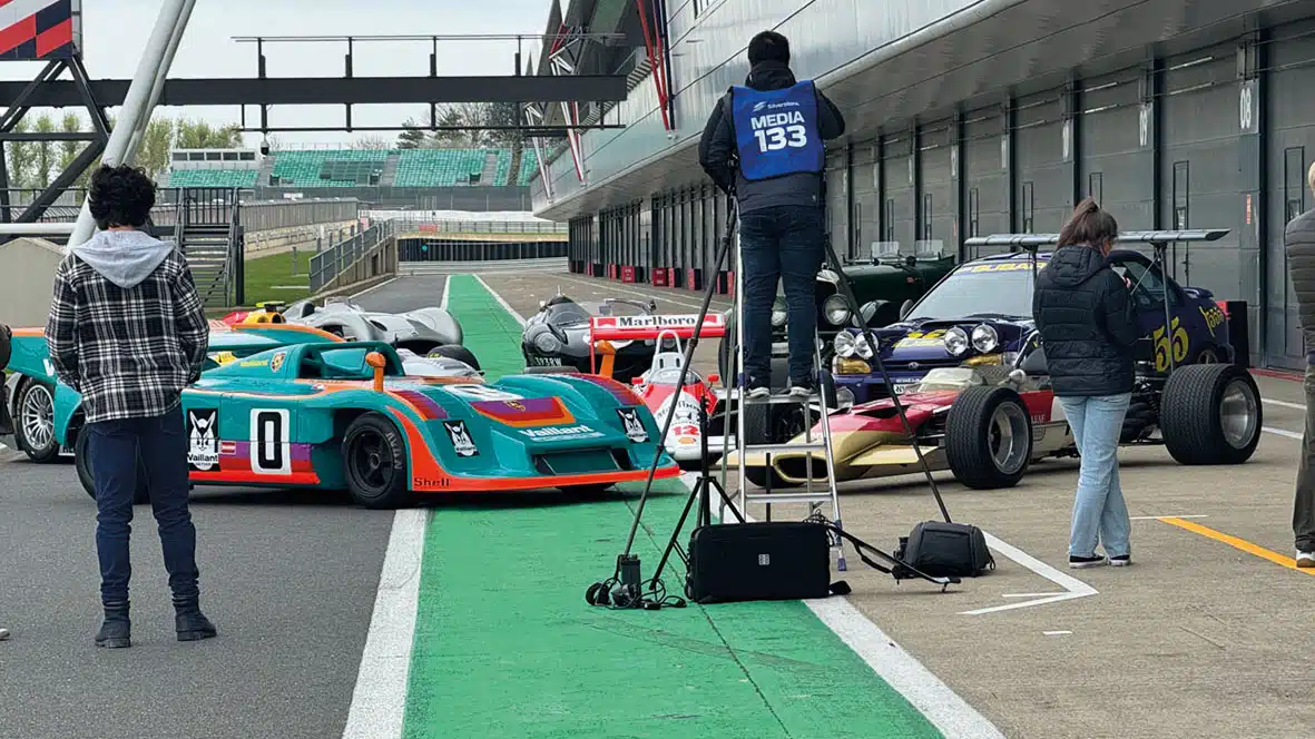 Race of the century Behind the scenes