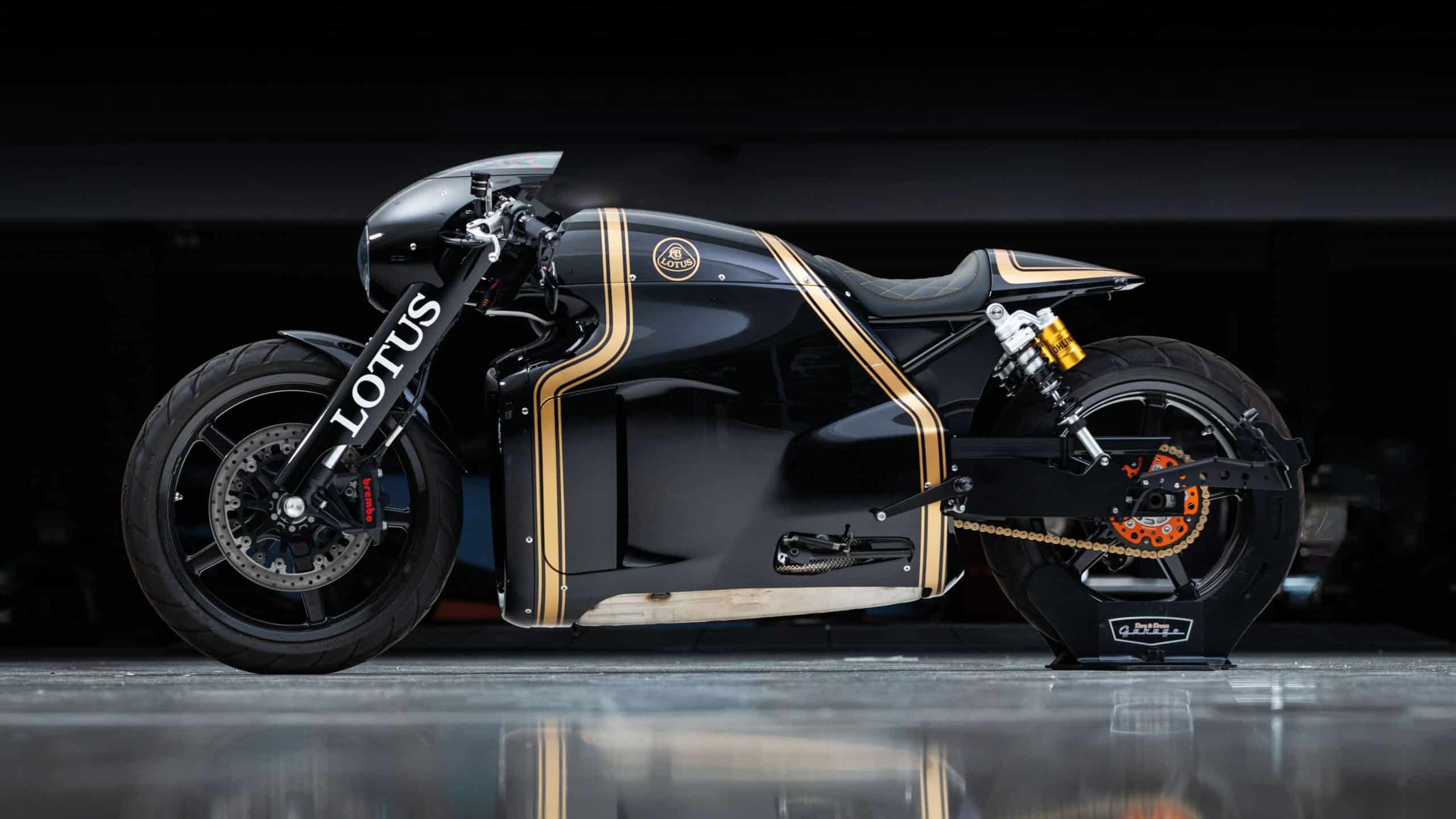 2014 Lotus C-01