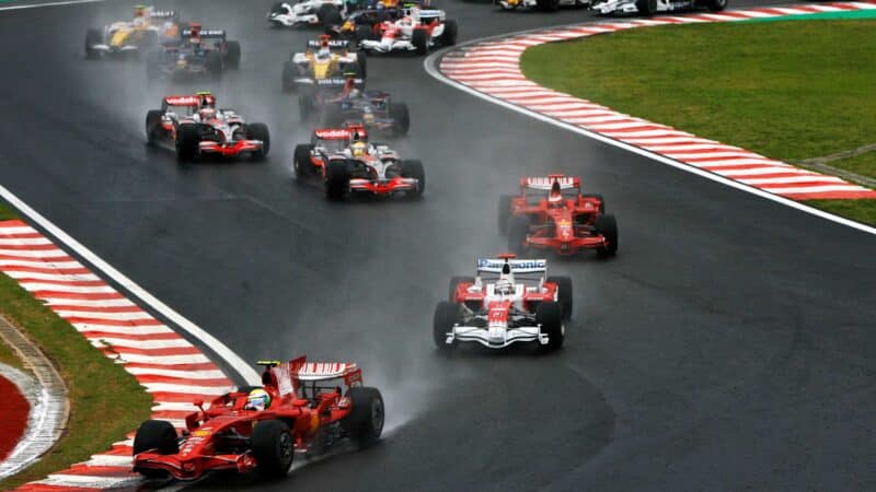 2008 Brazilian GP cars on track