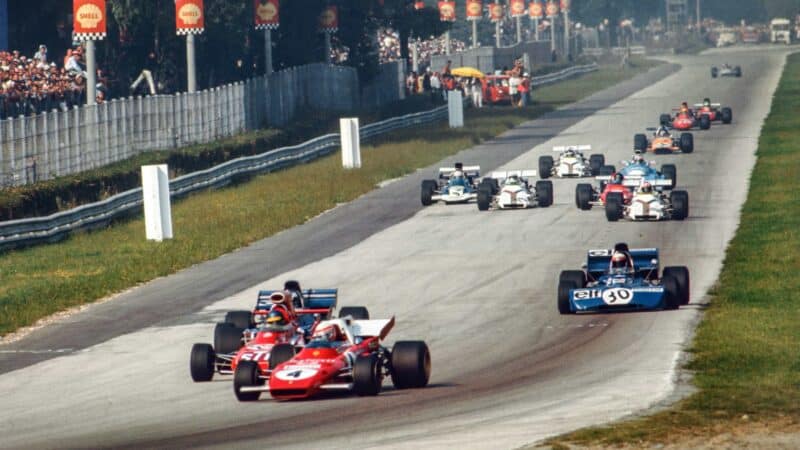 Clay Regazzoni led early on before the Ferraris