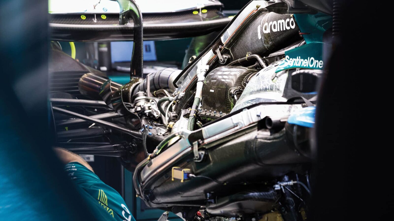 There’s no doubt that the F1 hybrid PUs lack the aural assault of those petrol V10s which made the 1990s and early 2000s so memorable