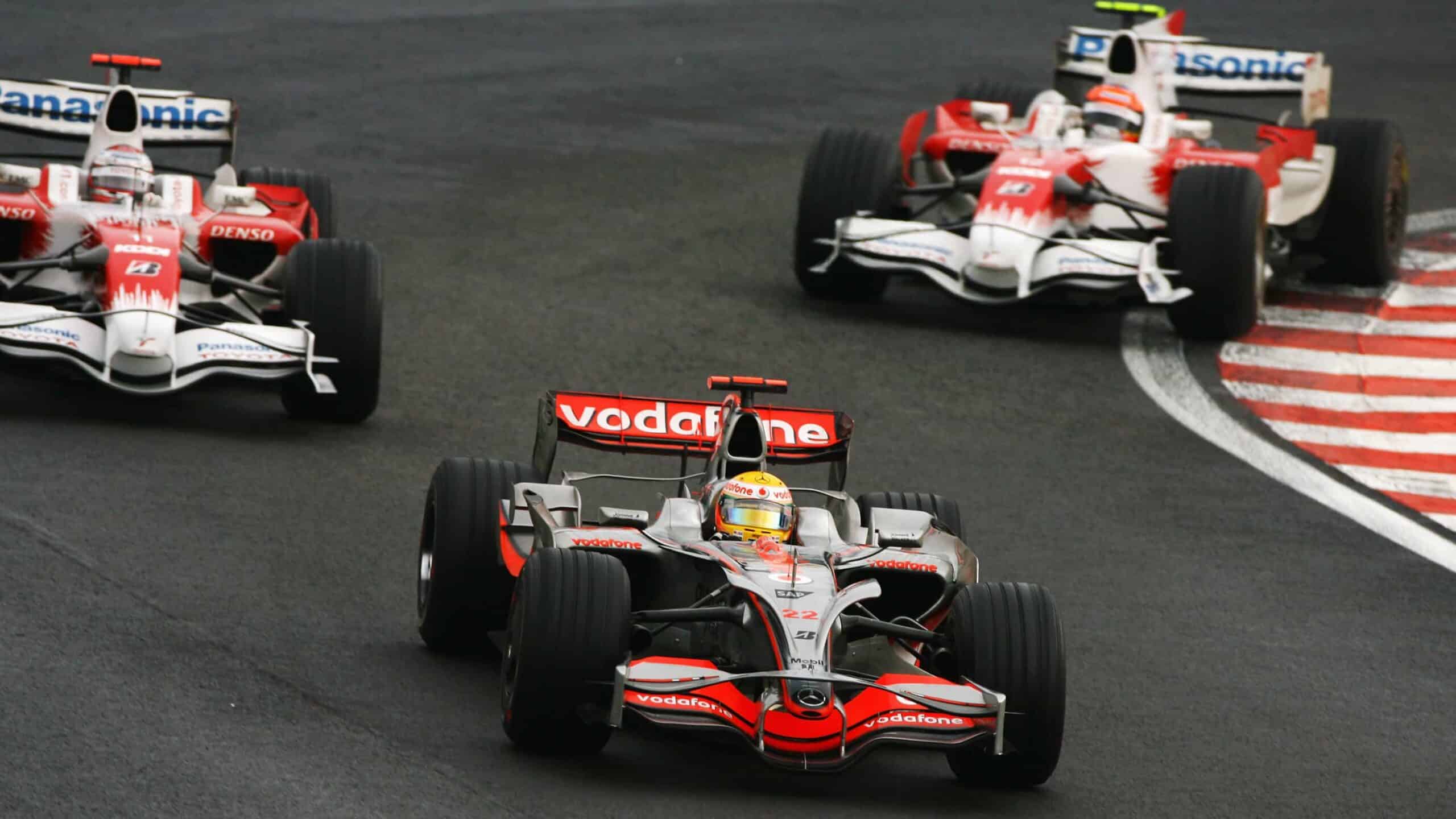 Lewis Hamilton on track 2008 brazil