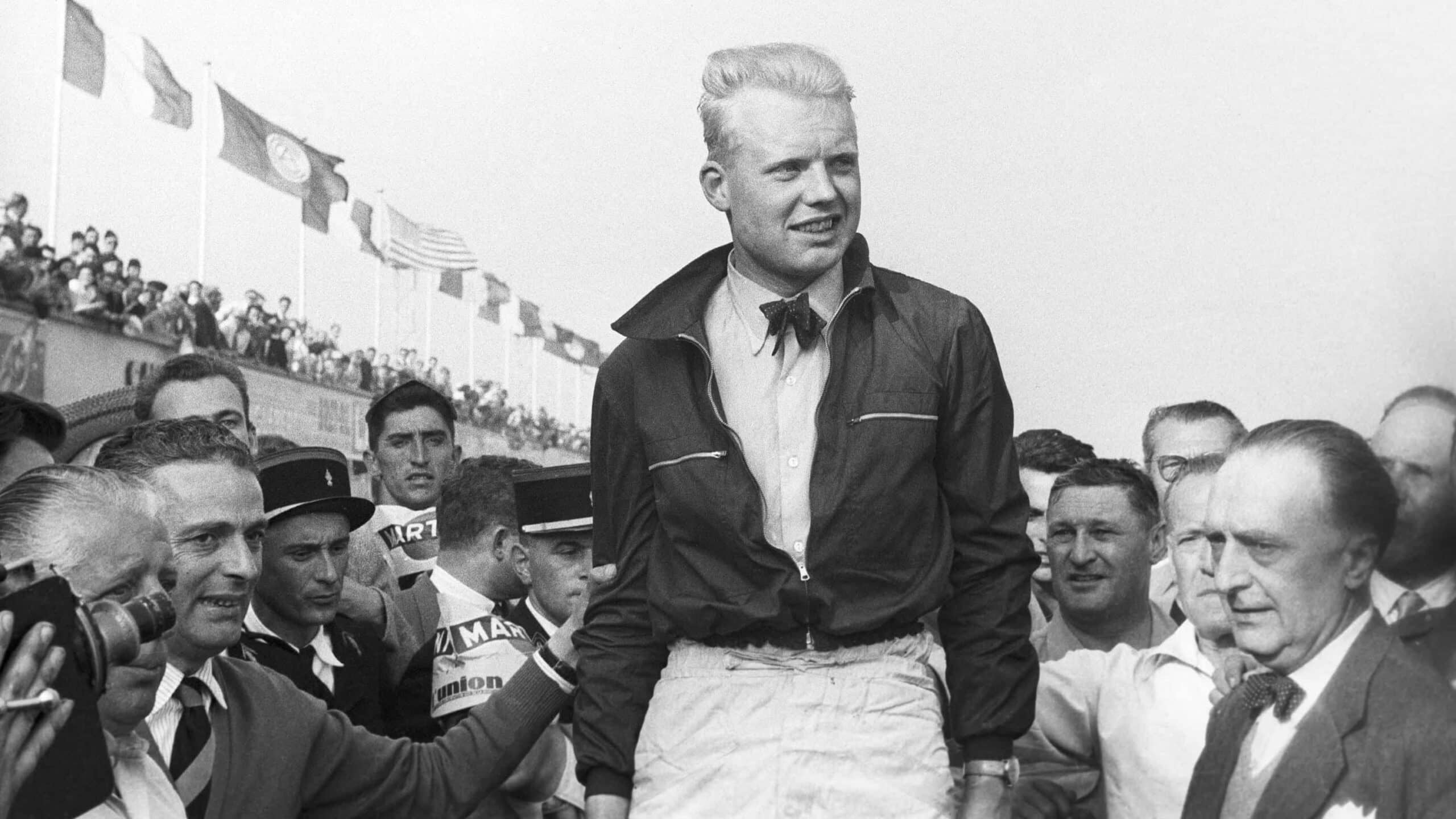 Mike Hawthorn wins 1953 French GP
