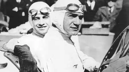 The first 100mph Indy 500
