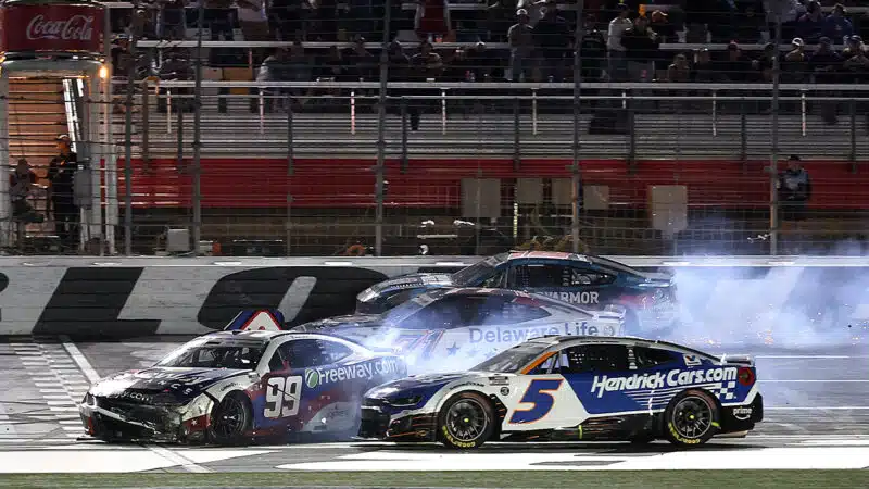 Kyle Larson caught up in crash in 2025 Coca Cola 600